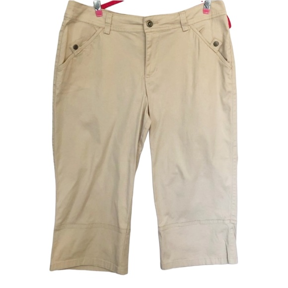 Venezia Pants & Jumpsuits Venezia Lane Bryant Khaki Capri Pants